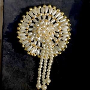 Vintage foul Pearl and Gold bead hair Barrett